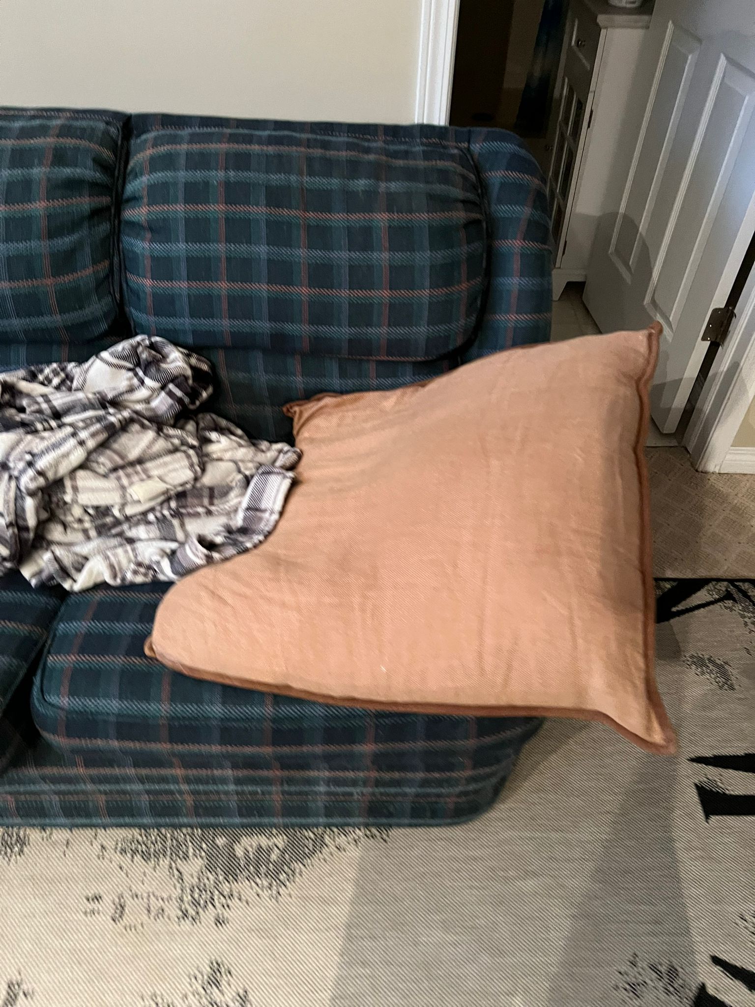 2018 Chevrolet Silverado 1500 - Image 16