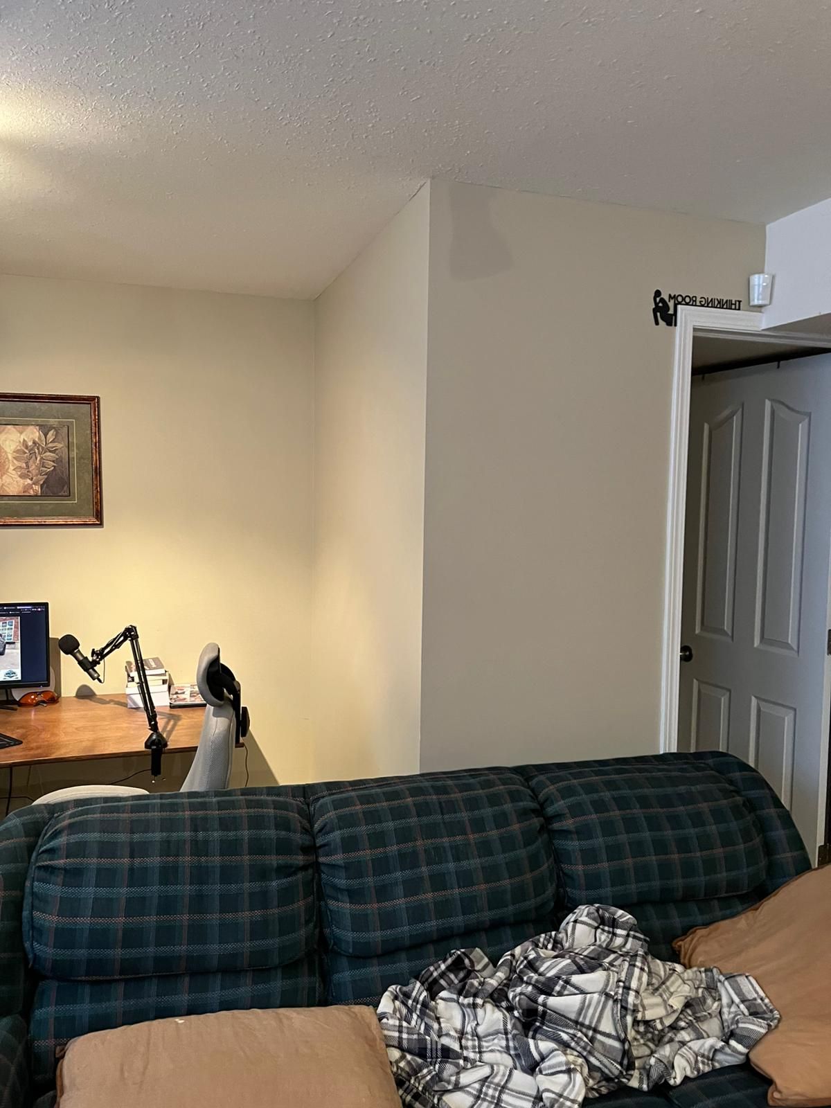 2018 Chevrolet Silverado 1500 - Image 2