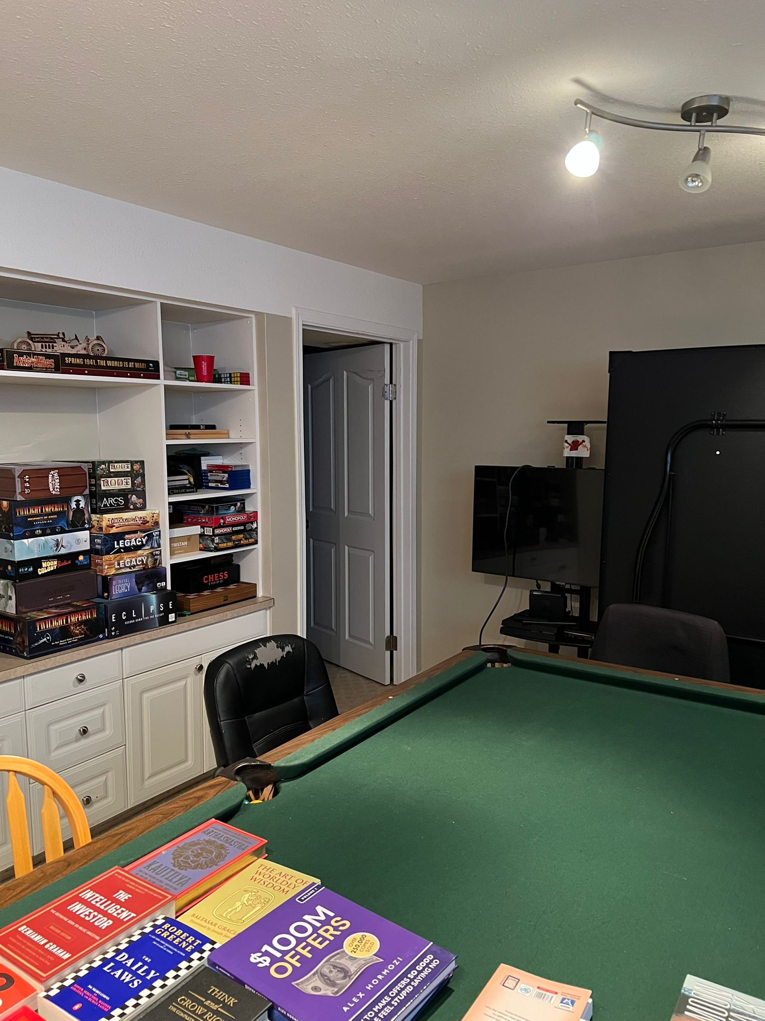 2018 Chevrolet Silverado 1500 - Image 7