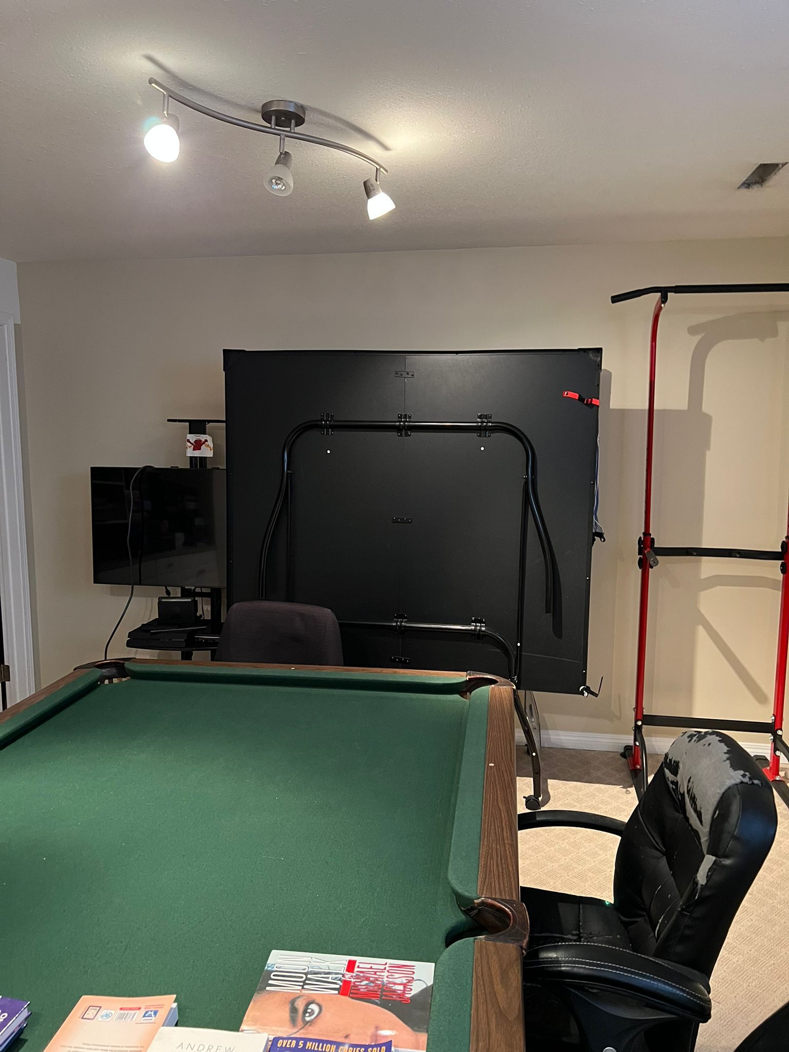 2018 Chevrolet Silverado 1500 - Image 8