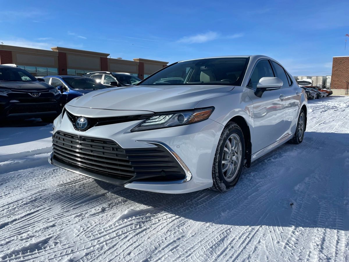 2023 Toyota Camry Hybrid - Image 1