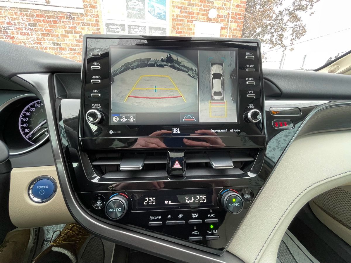 2023 Toyota Camry Hybrid - Image 34