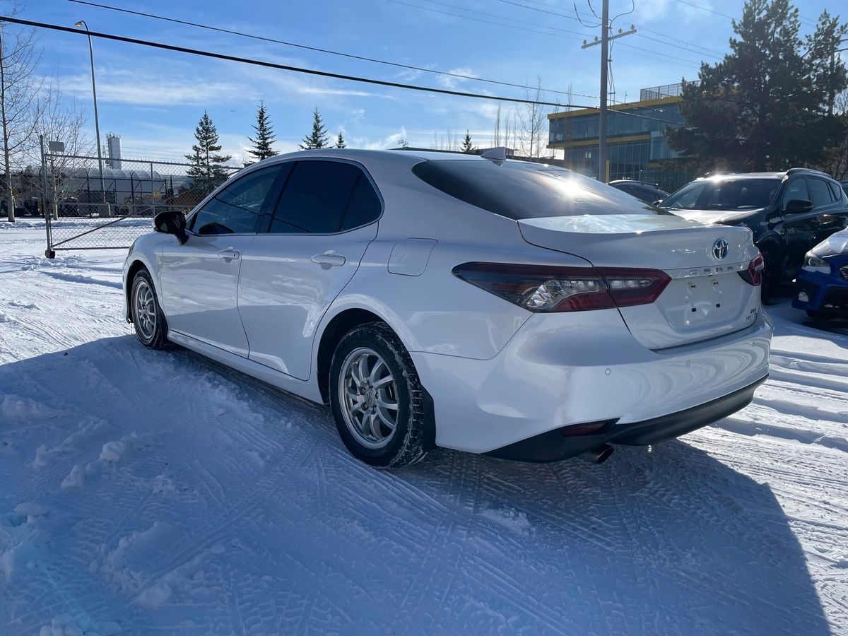 2023 Toyota Camry Hybrid - Image 7