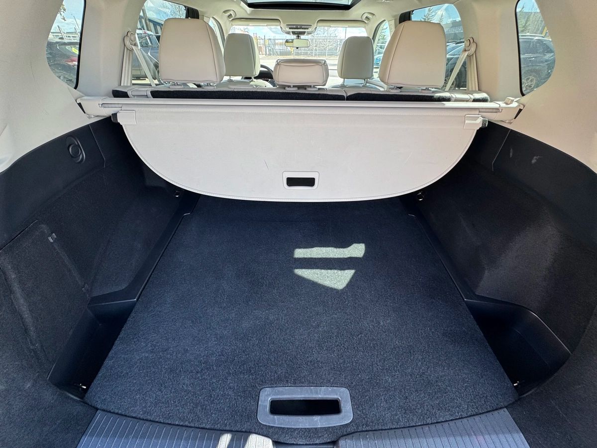 2021 Nissan Rogue - Image 22