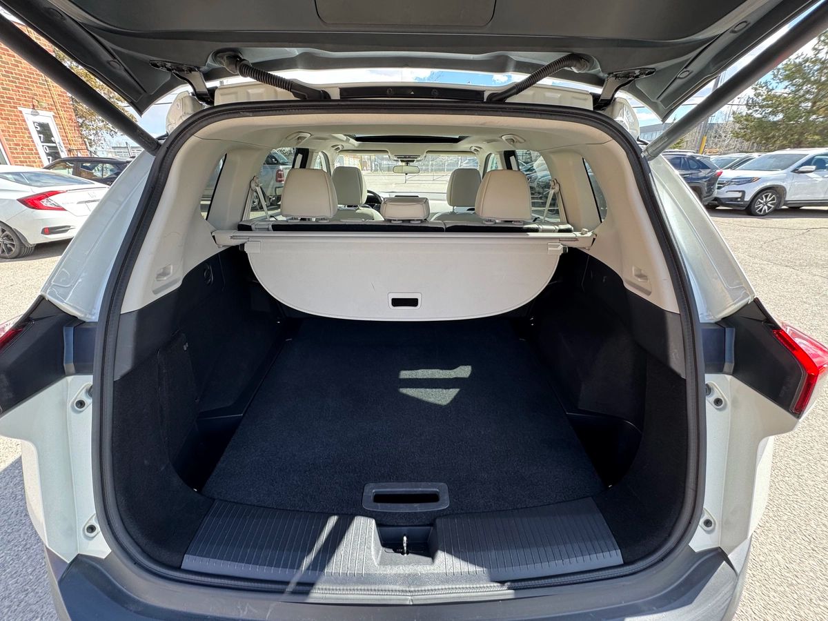 2021 Nissan Rogue - Image 21