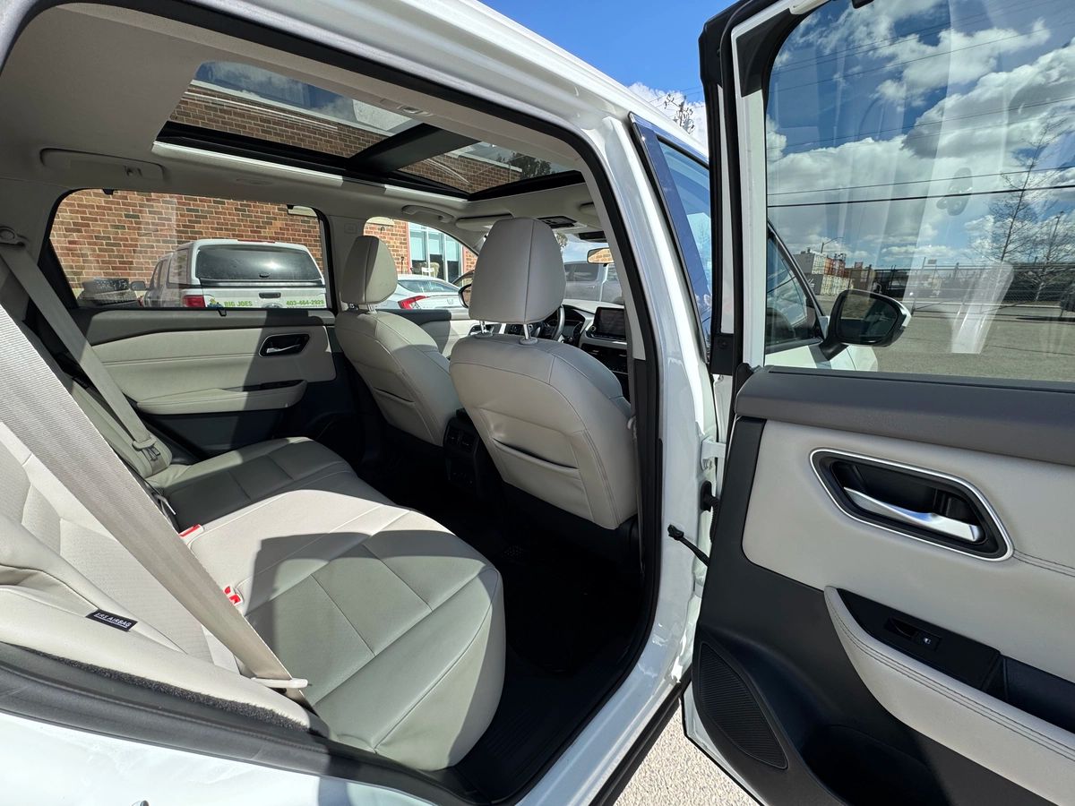 2021 Nissan Rogue - Image 24