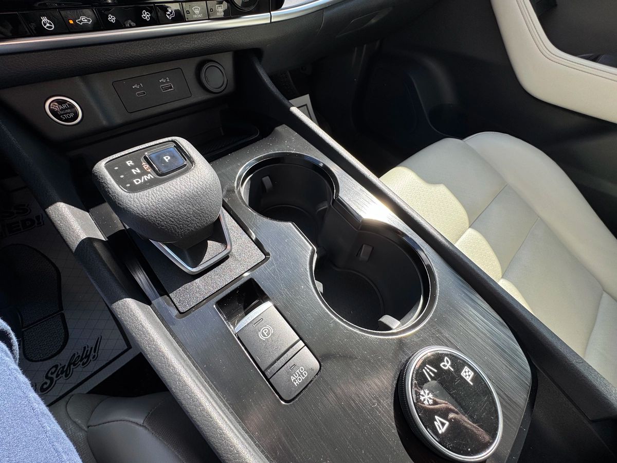 2021 Nissan Rogue - Image 35