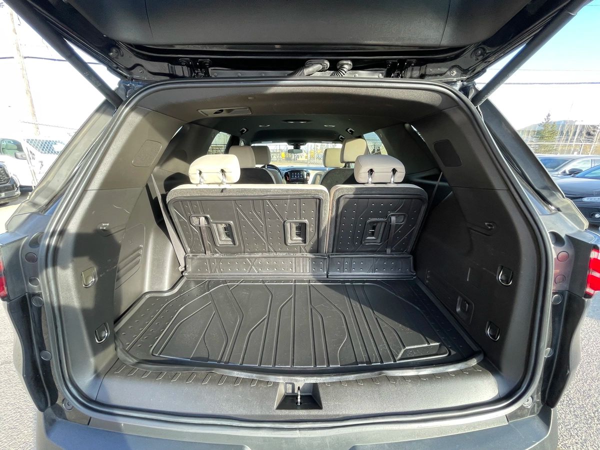 2022 Chevrolet Traverse - Image 21