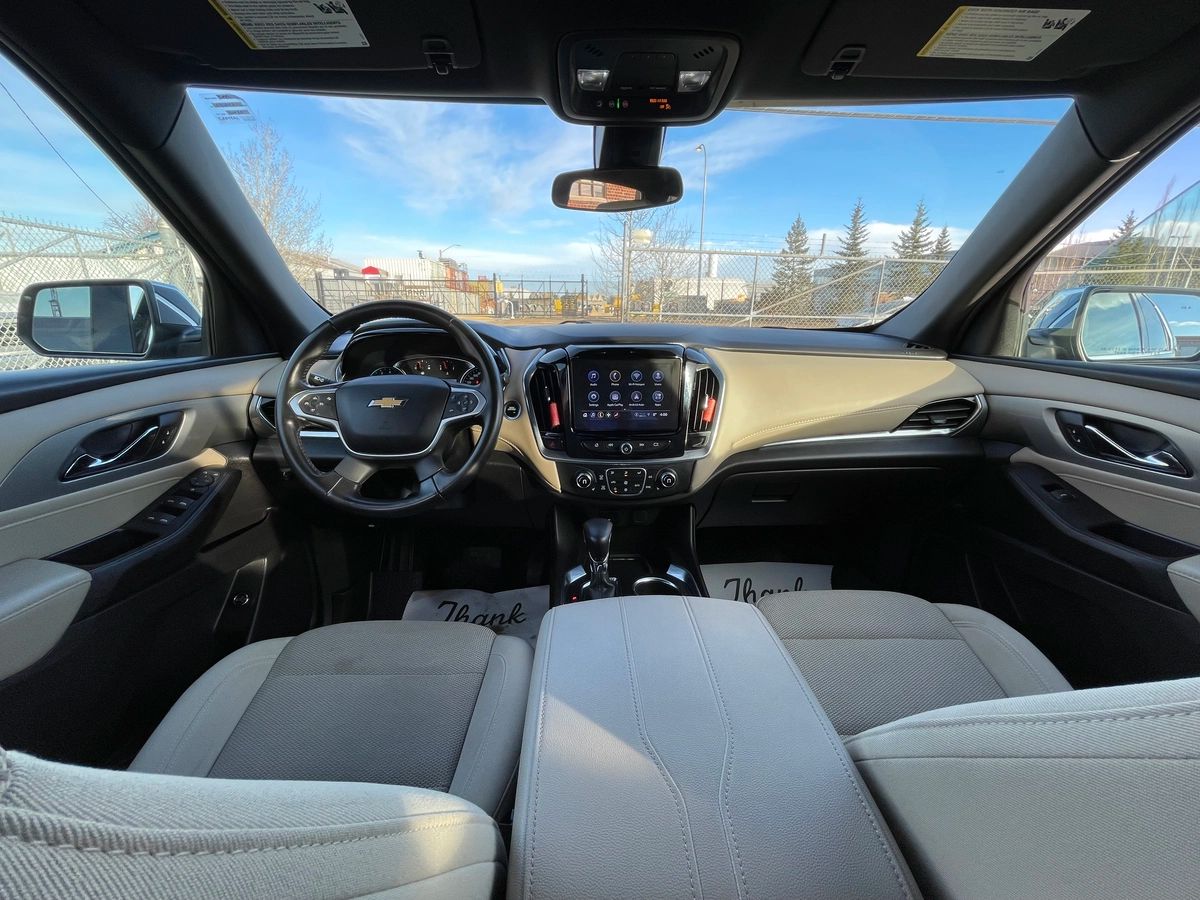 2022 Chevrolet Traverse - Image 19