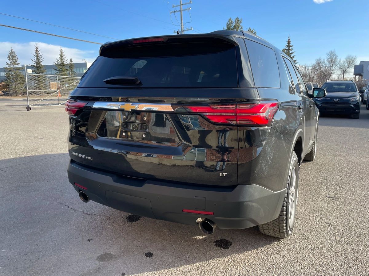 2022 Chevrolet Traverse - Image 6