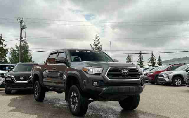 2023 Toyota Tacoma Trail - Request more images
