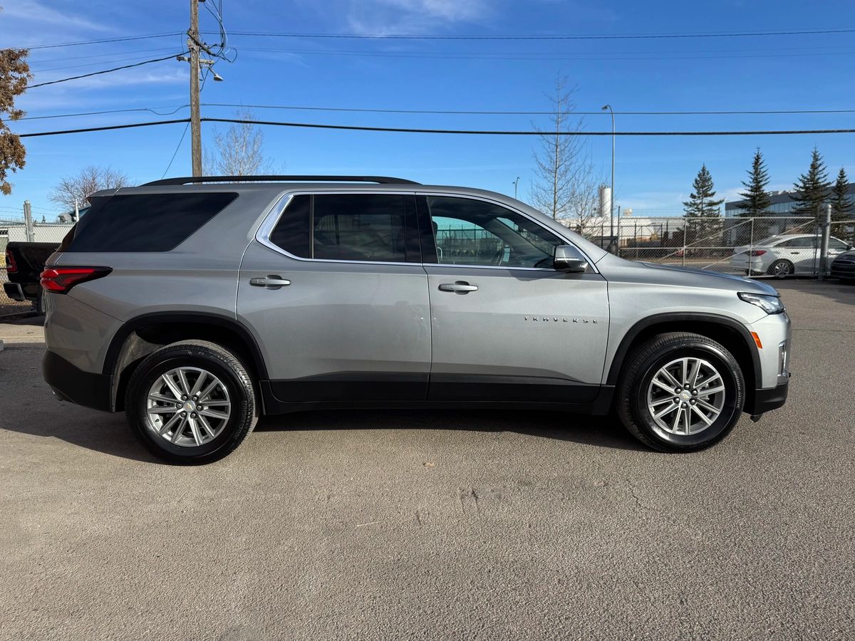 2023 Chevrolet Traverse - Image 5