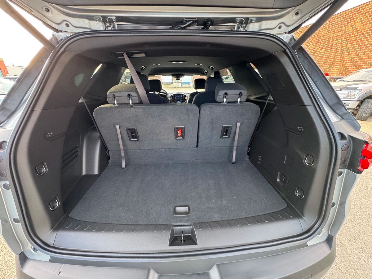 2023 Chevrolet Traverse - Image 20