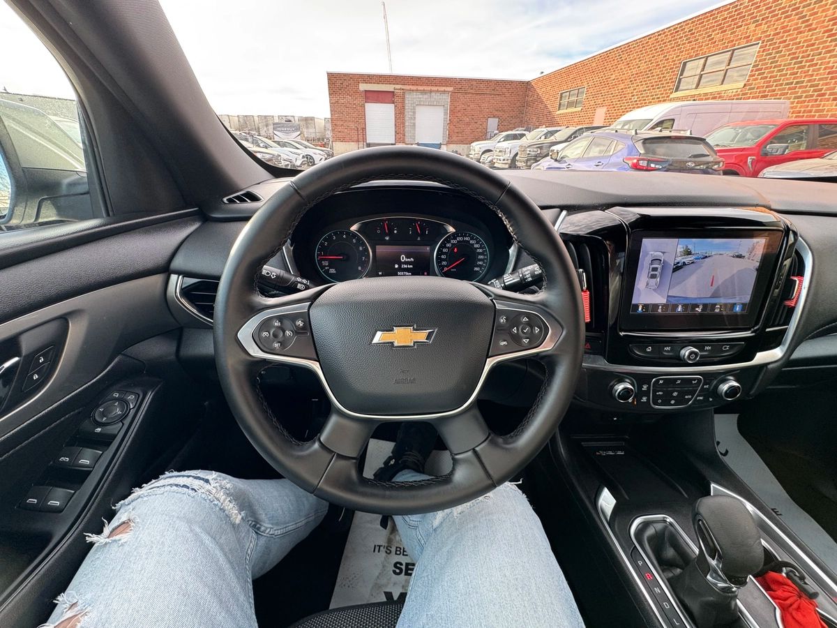 2023 Chevrolet Traverse - Image 33