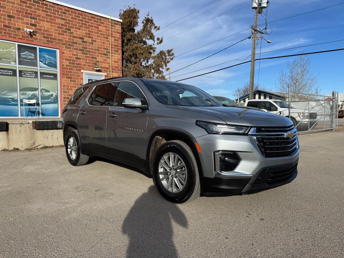 2023 Chevrolet Traverse - Image 3