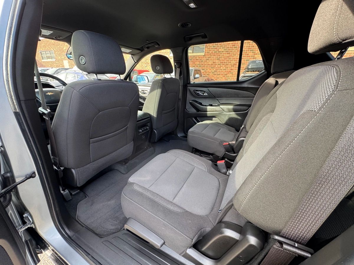 2023 Chevrolet Traverse - Image 15
