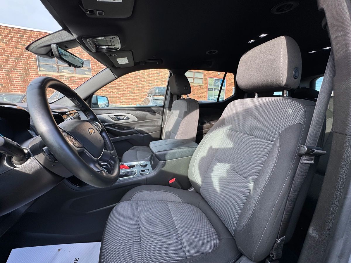 2023 Chevrolet Traverse - Image 13