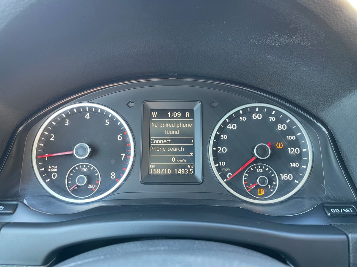 2012 Volkswagen Tiguan - Image 31