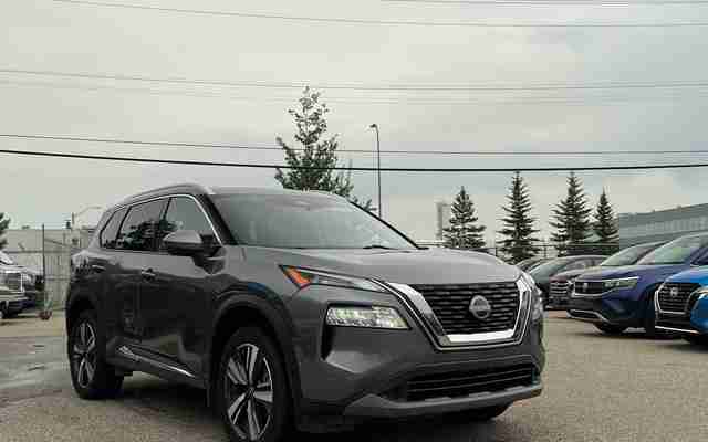 2023 Nissan Rogue SL - Request more images
