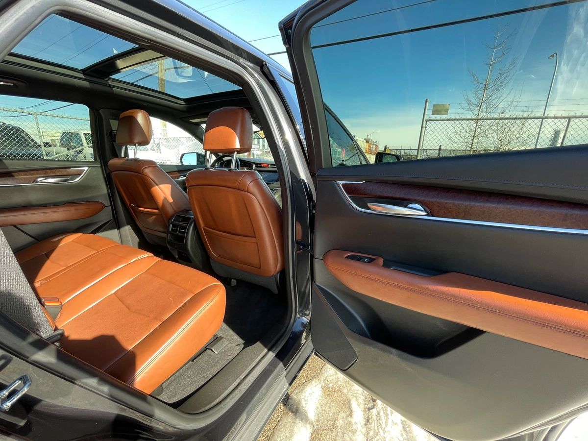 2020 Cadillac XT5 - Image 18