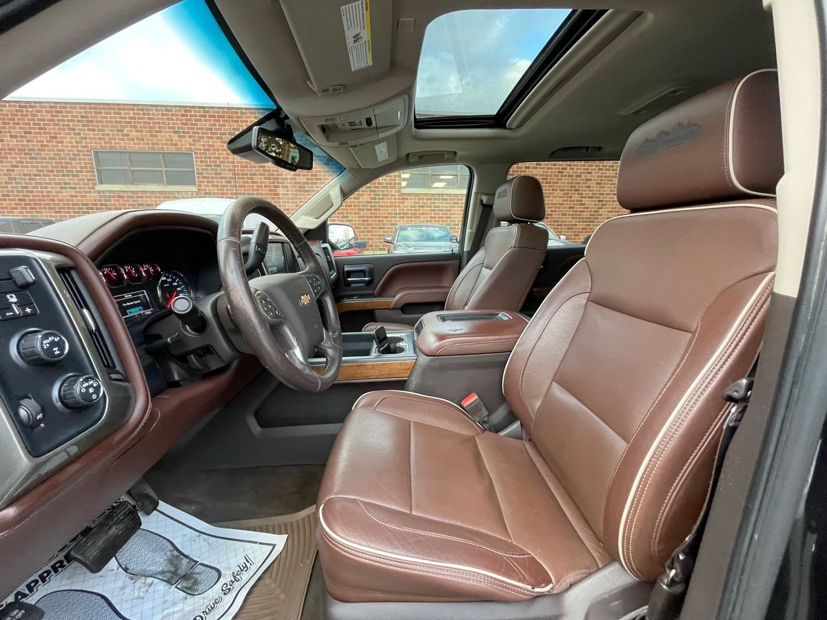 2018 Chevrolet Silverado 1500 - Image 13