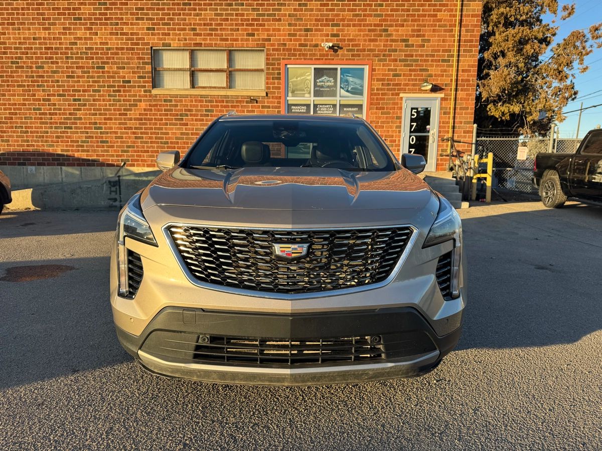 2023 Cadillac XT4 - Image 2