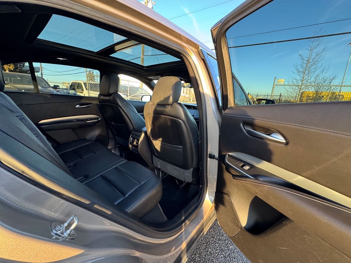 2023 Cadillac XT4 - Image 20