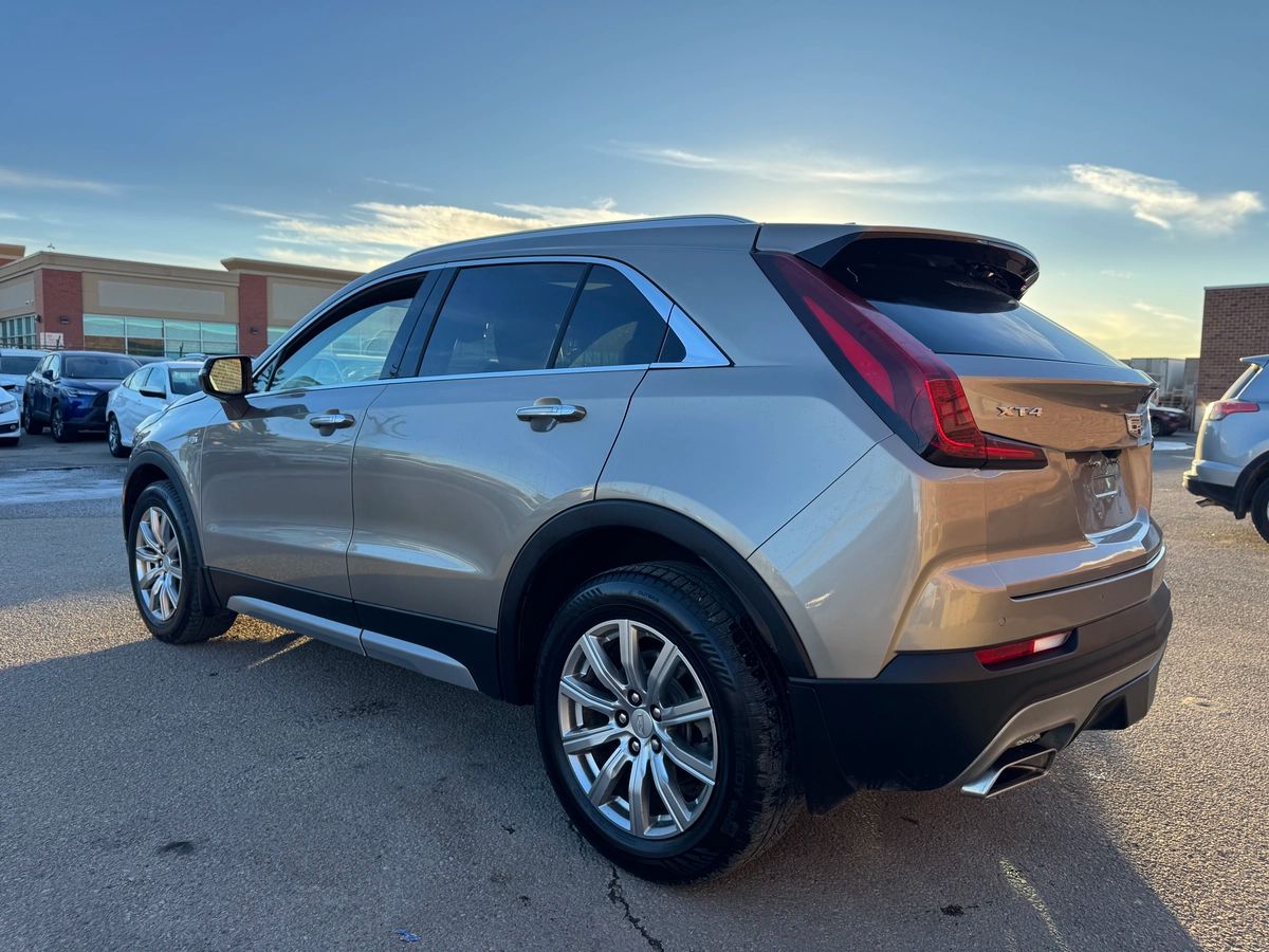 2023 Cadillac XT4 - Image 6