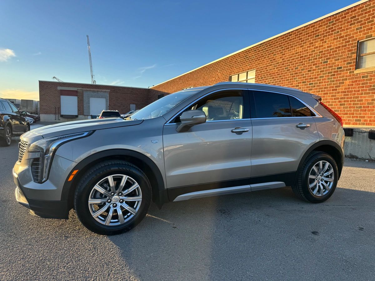 2023 Cadillac XT4 - Image 7