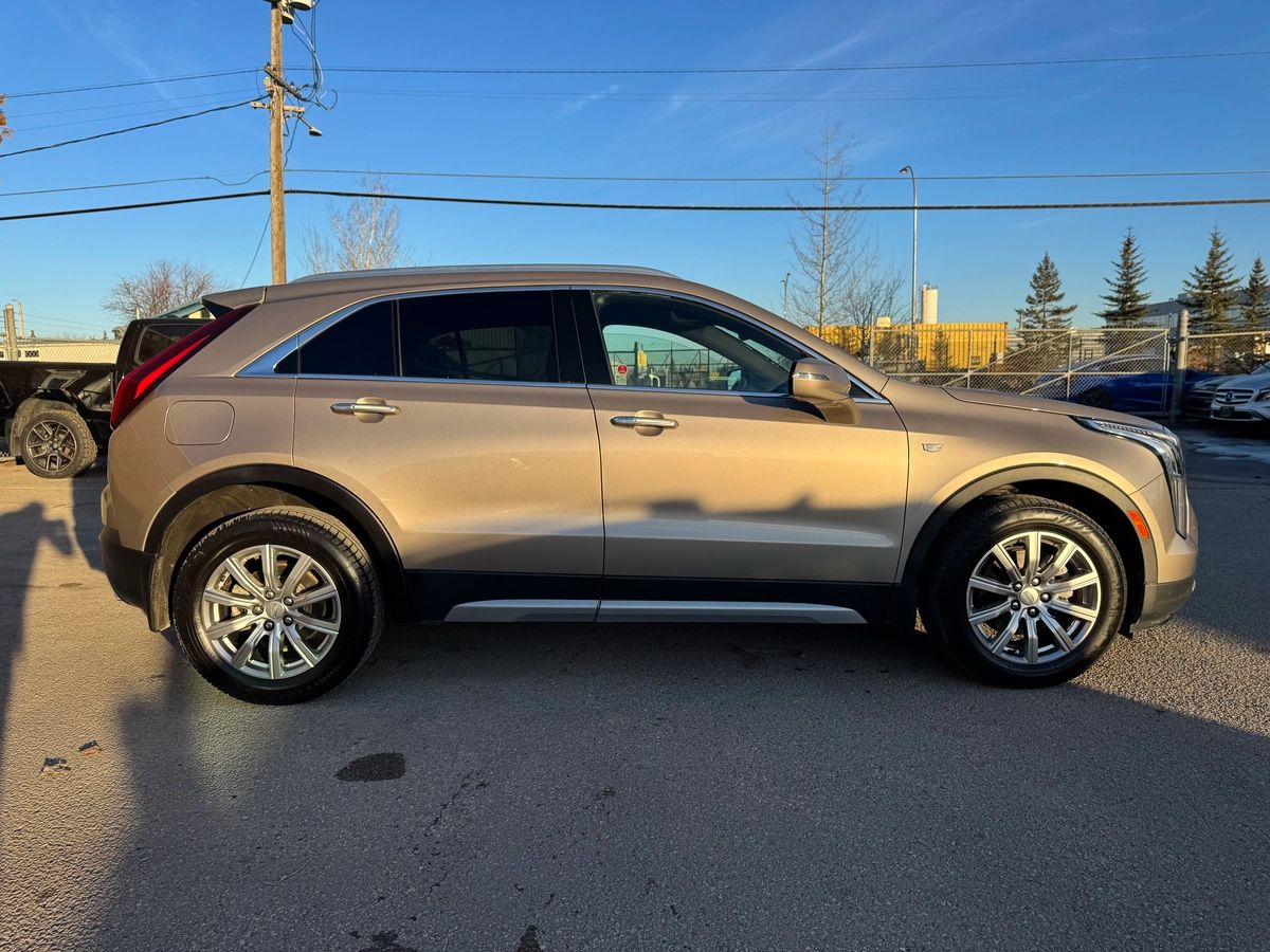 2023 Cadillac XT4 - Image 4