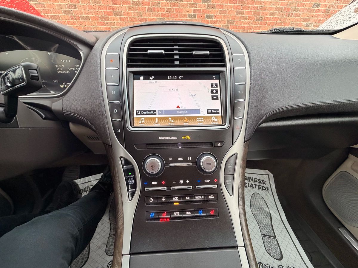 2019 Lincoln Nautilus - Image 26