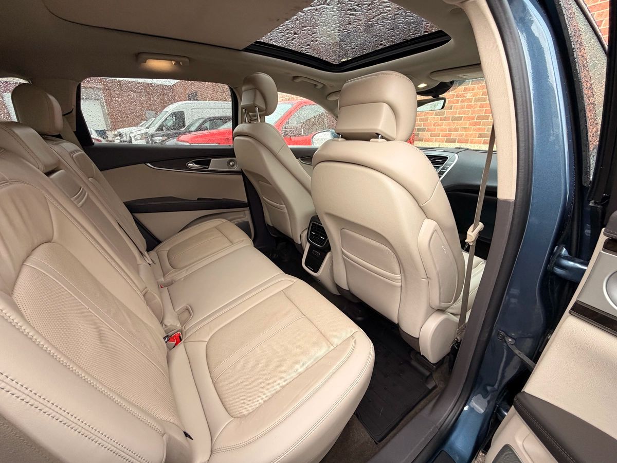 2019 Lincoln Nautilus - Image 22