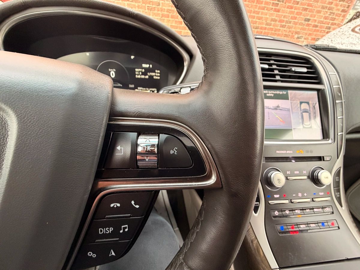 2019 Lincoln Nautilus - Image 29