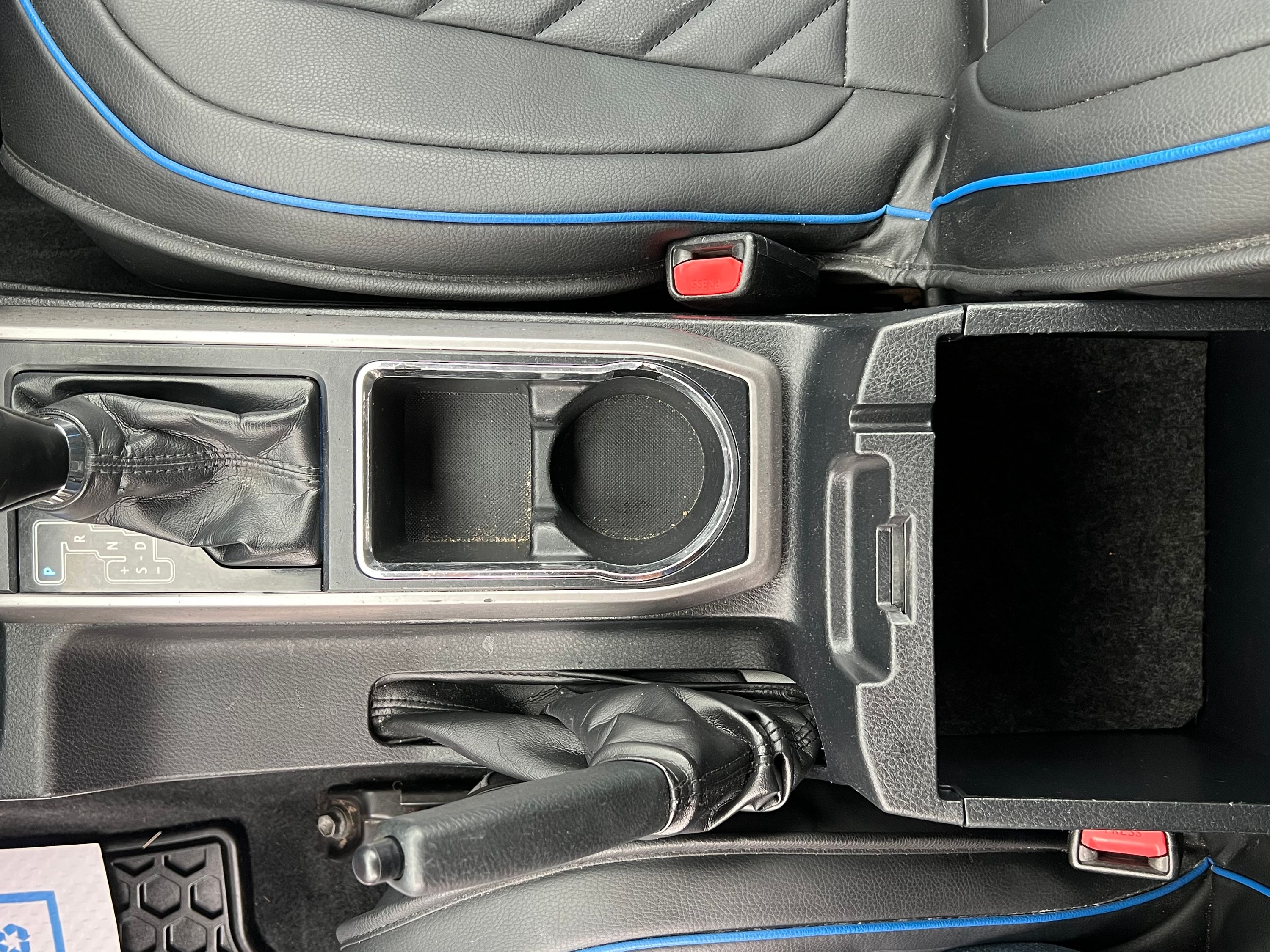 2018 Toyota Tacoma - Image 19