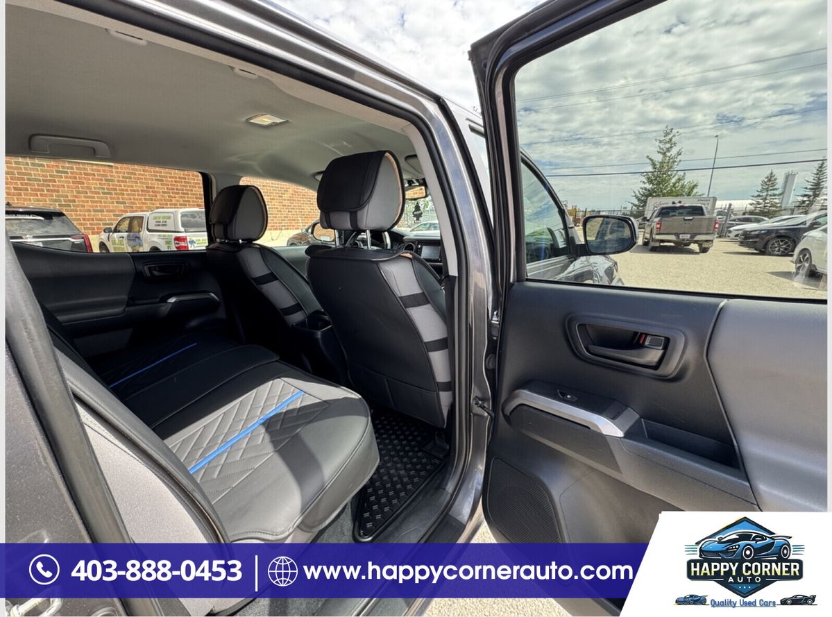 2018 Toyota Tacoma - Image 19