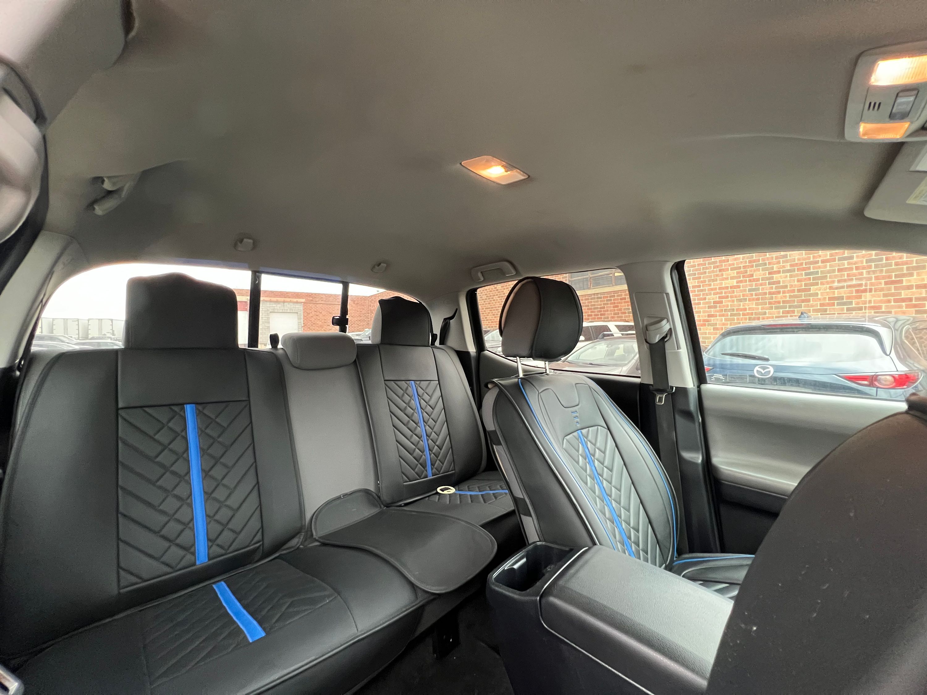 2018 Toyota Tacoma - Image 13