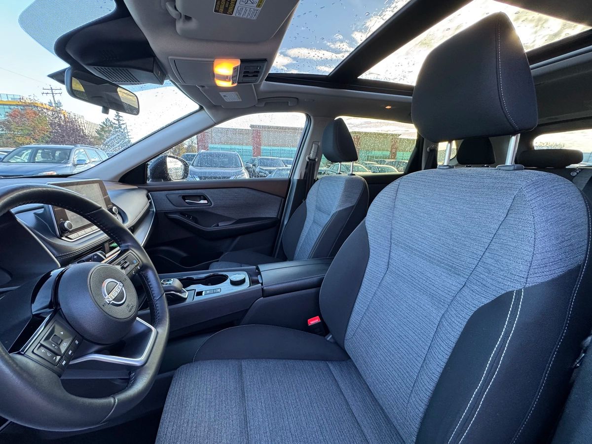2023 Nissan Rogue - Image 18