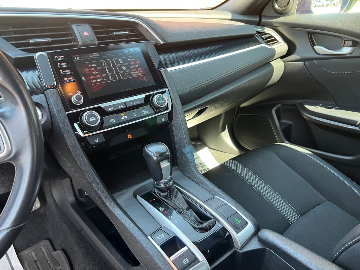2019 Honda Civic Sedan Sport - Image 17