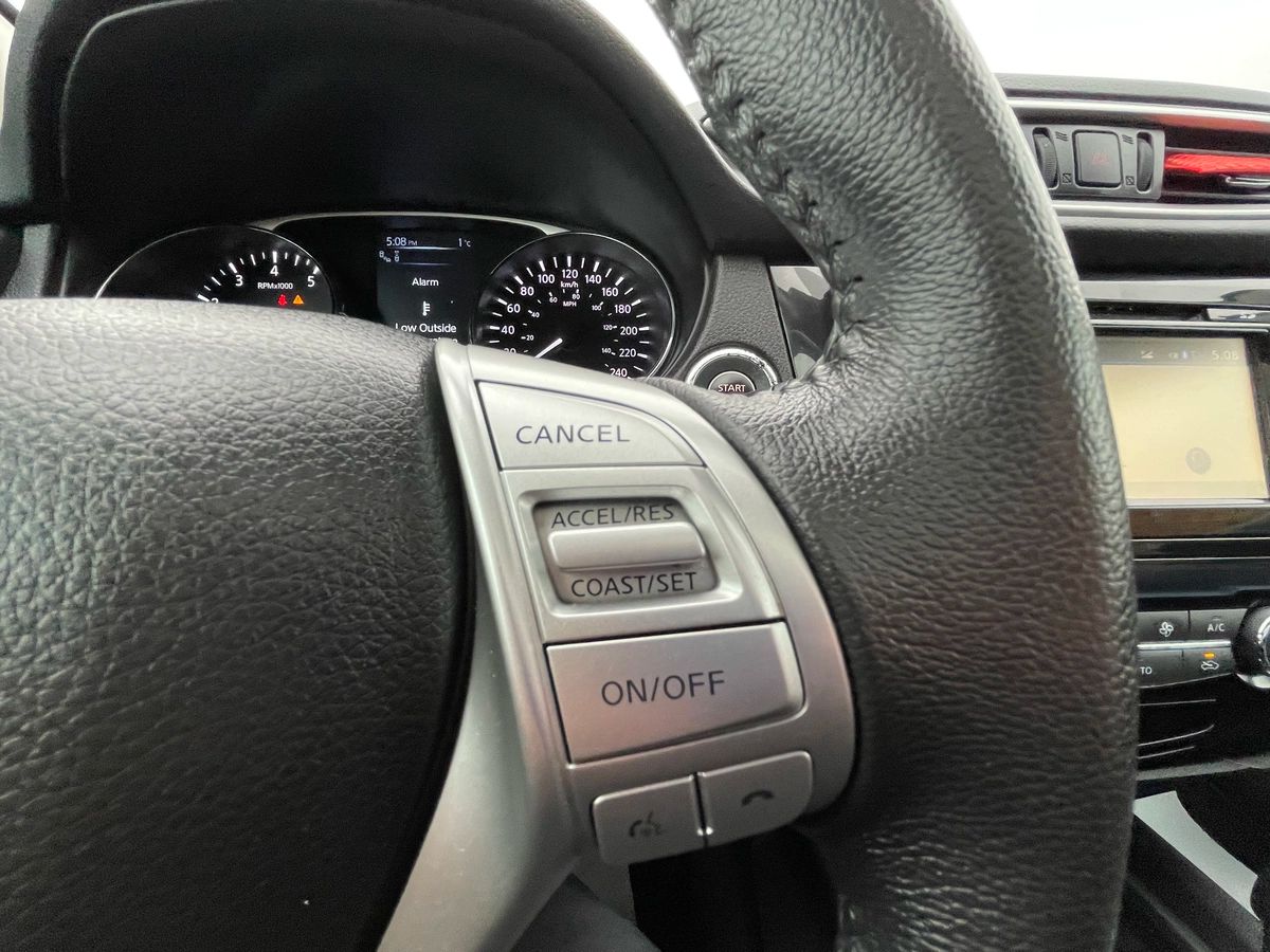 2016 Nissan Rogue - Image 29
