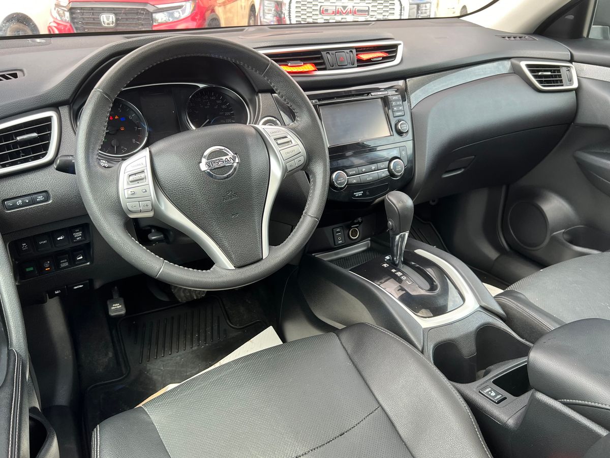 2016 Nissan Rogue - Image 10