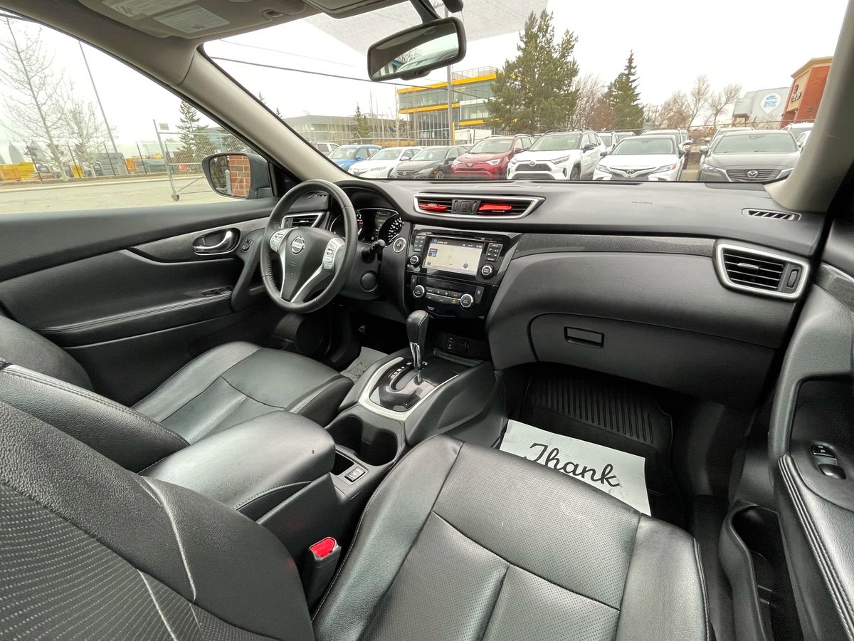 2016 Nissan Rogue - Image 23