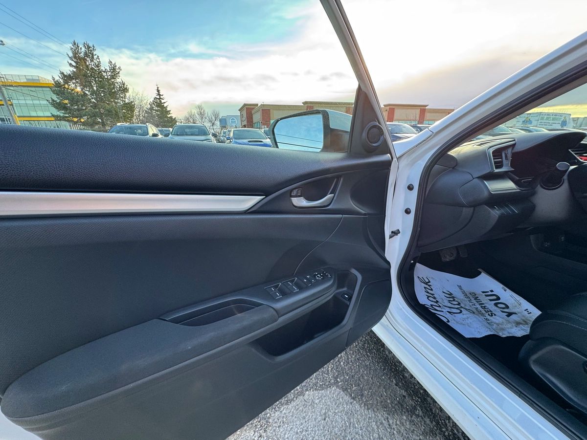 2018 Honda Civic Sedan - Image 13