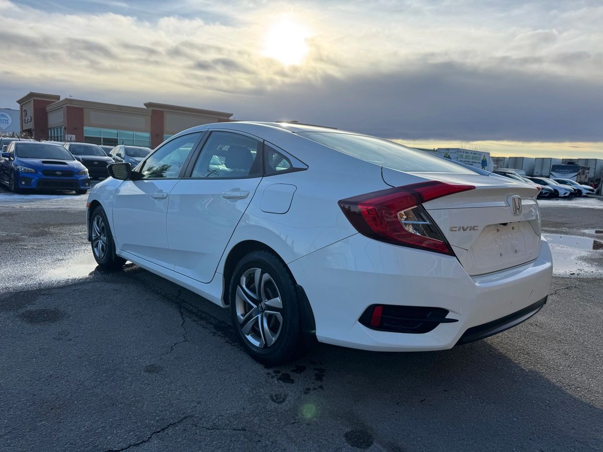 2018 Honda Civic Sedan - Image 7