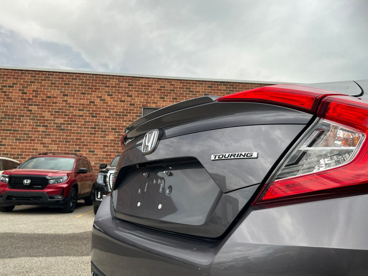 2019 Honda Civic Sedan Touring - Image 10