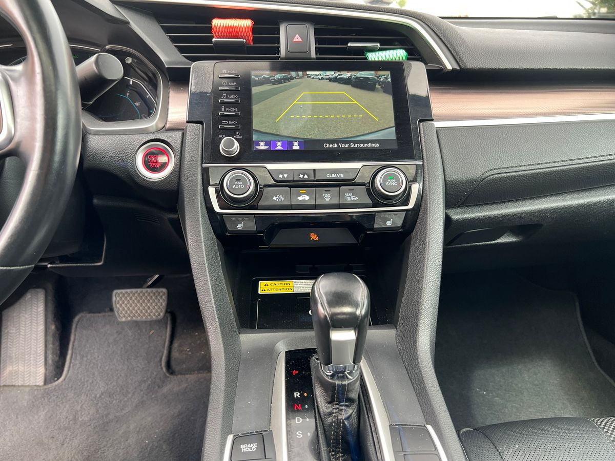 2019 Honda Civic Sedan Touring - Image 20
