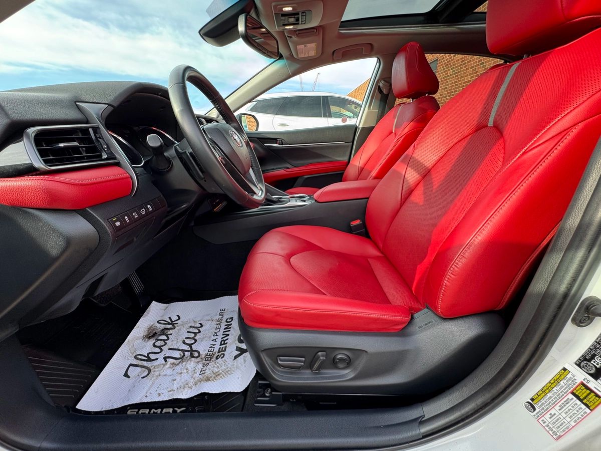 2020 Toyota Camry - Image 12