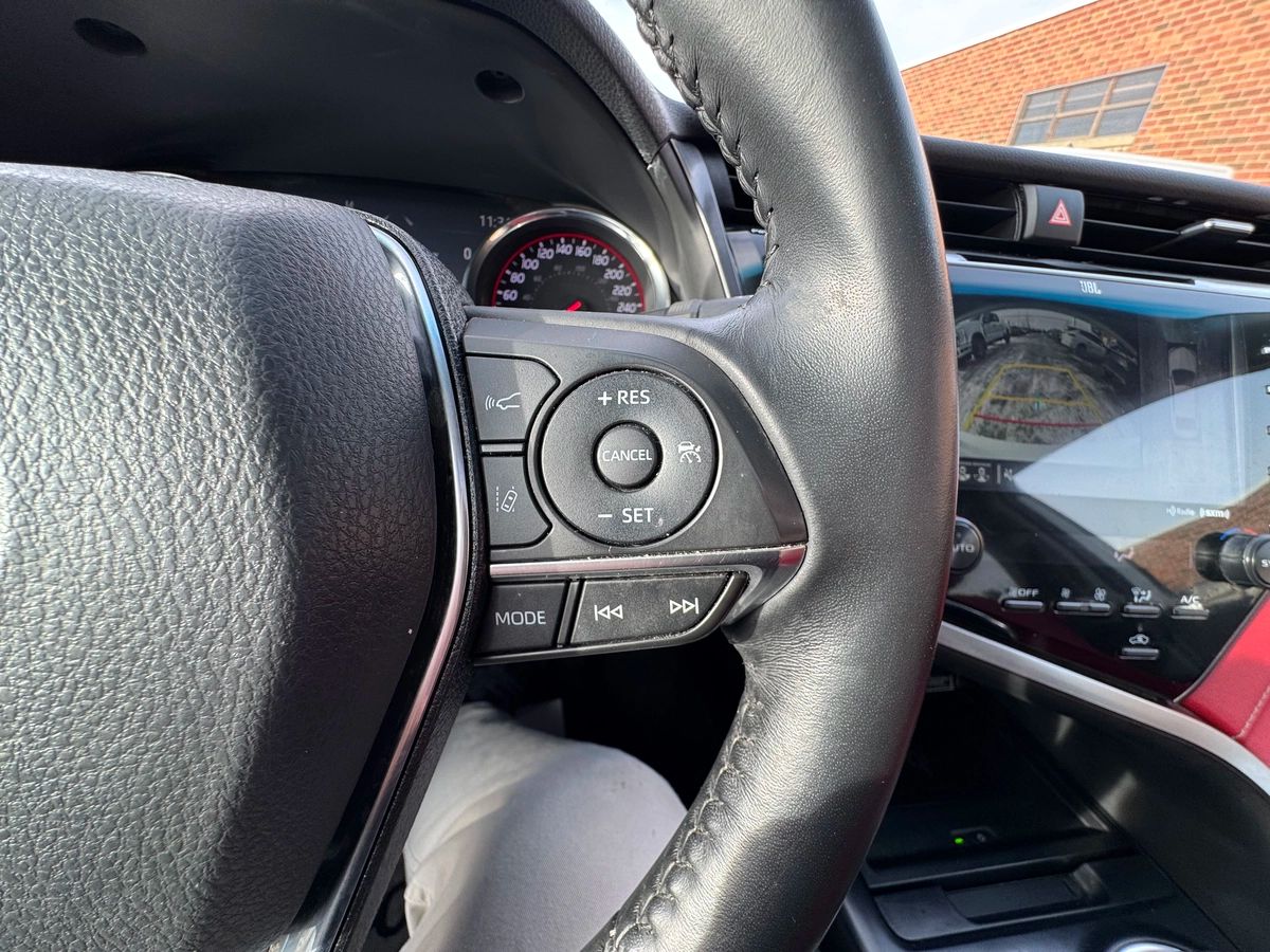 2020 Toyota Camry - Image 28