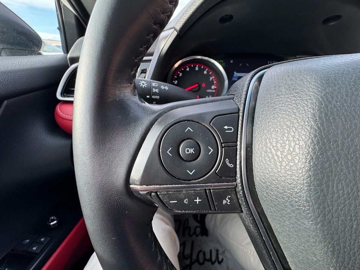 2020 Toyota Camry - Image 29