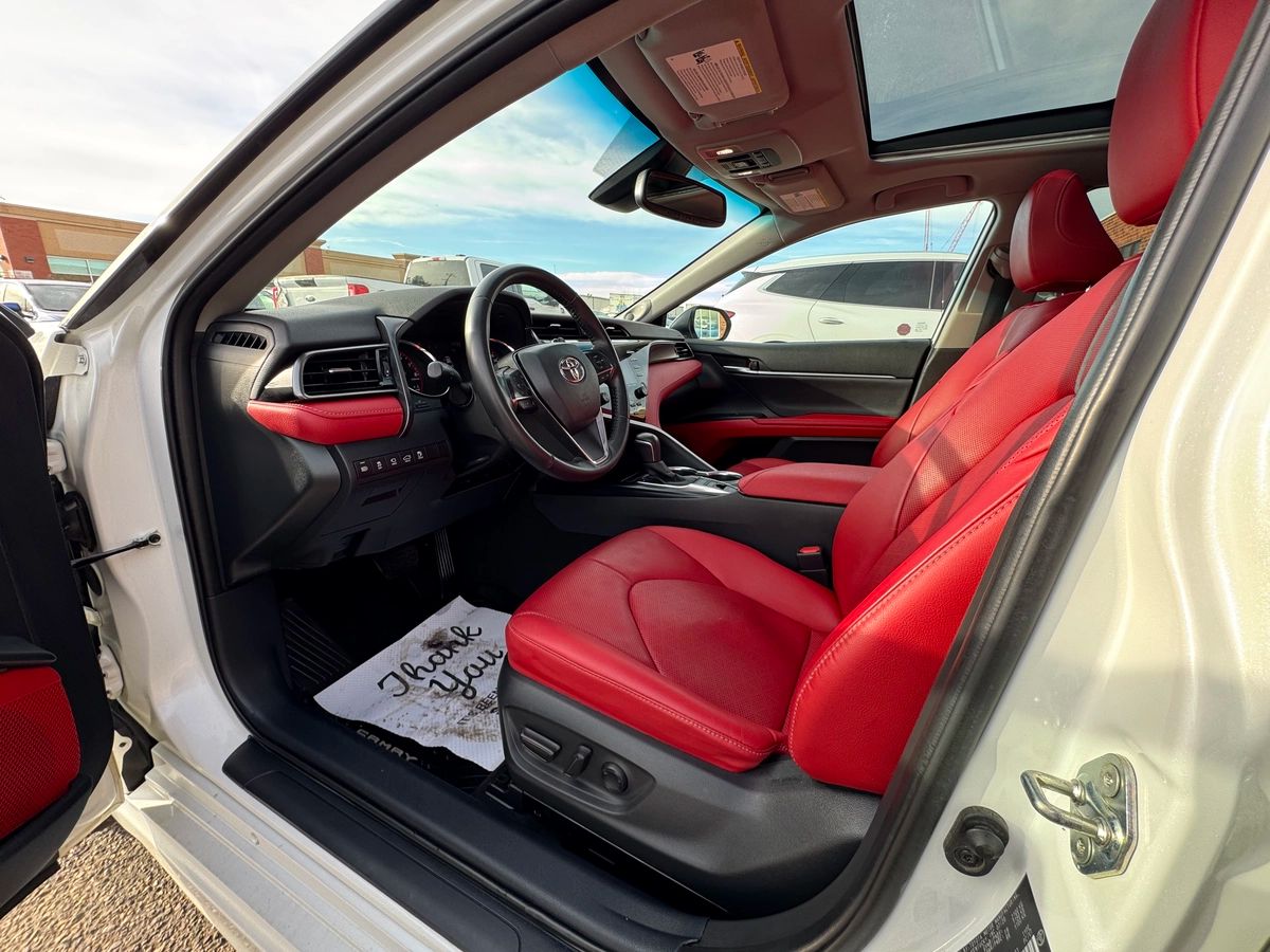 2020 Toyota Camry - Image 11