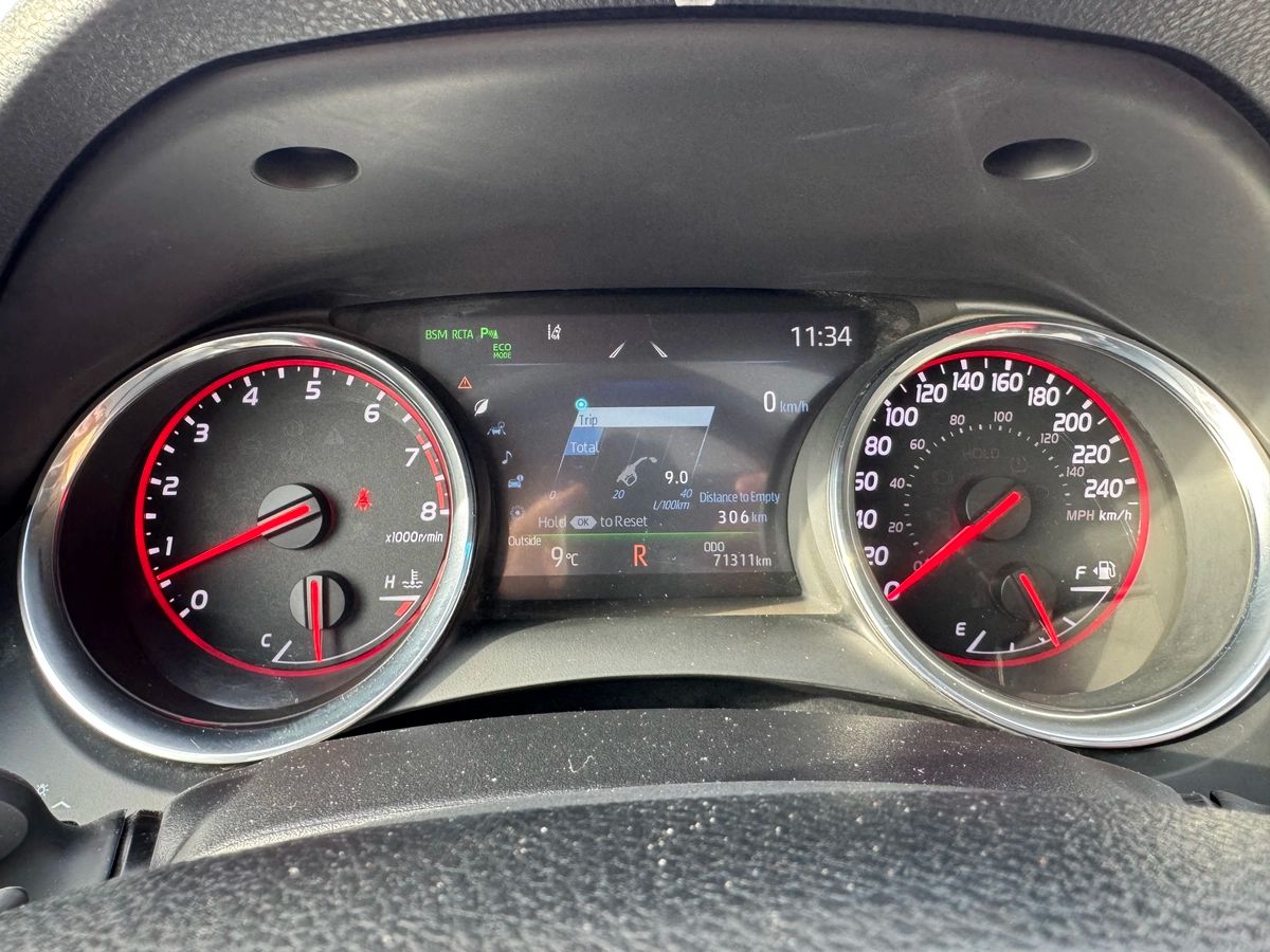 2020 Toyota Camry - Image 10